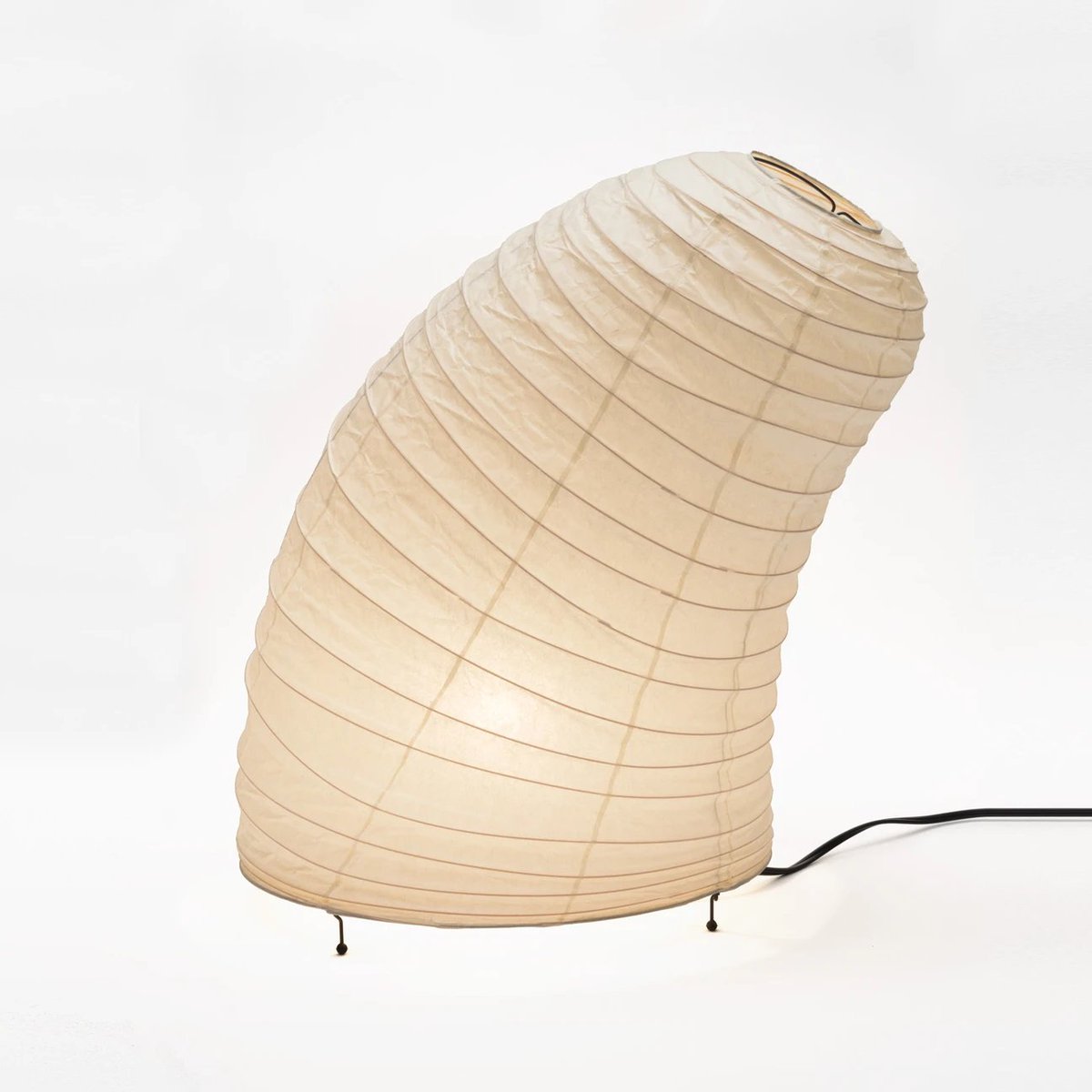 Don't know how many of you know the 20th-century Japanese-American designer Isamu Noguchi, but among many other wonderful accomplishments he made some amazing, functional light sculptures. Neat making-of video here:  https://shop.noguchi.org/collections/akari-light-sculptures