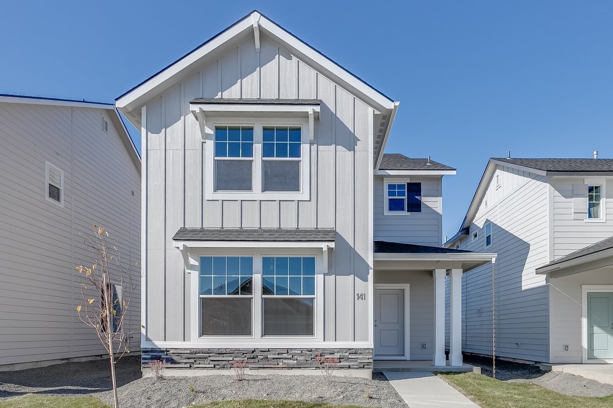 HOT PRICE ALERT! 🔥
Check out some of our new prices in North Meridian! 
#newhomes #idahohomes #cbhhomes #meridianrealestate #meridianidaho #idahorealestate

bddy.me/3b2pvKm