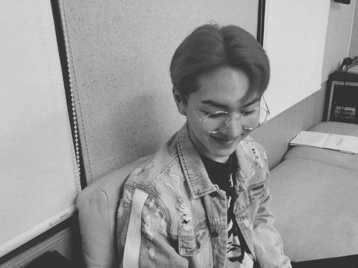 your camera roll if kino were your boyfriend; a super devastating thread