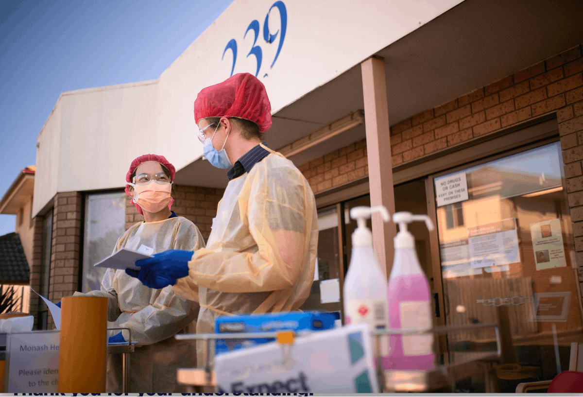 MonashHealth's tweet photo. The hardworking teams at our three screening clinics have tested thousands of people for COVID-19 to date. They are on the frontline of the COVID-19 pandemic and are doing their best to ensure everyone who needs to be tested, is tested. https://t.co/09hn7M5nS2