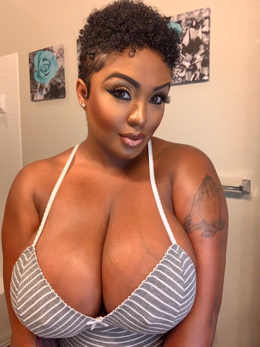 Natural 44DDD &lsquo;s 😏 https://t.co/7JOFra1Jqo #onlyfans #BreakingNews https://t.co/GQ9VBRcatf<a href="/tag/onlyfans"class="tags">#onlyfans</a><a href="/tag/breakingnews"class="tags"><span>#breakingnews</span></a>