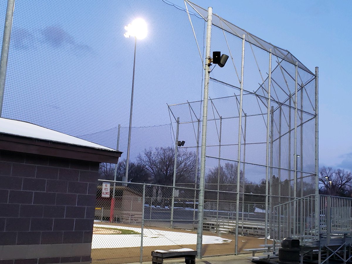 bsmredknights's tweet image. BSM’s stadium lights shine brightly once again in honor of the Class of 2020! We love &amp;amp; miss you, Red Knights! Retweet &amp;amp; turn your house lights on to show your support! Post photos to your Instagram story tagging @BSMRedKnights. instagram.com/bsmredknights/💡❤️ #BeTheLightMN #BSMProud