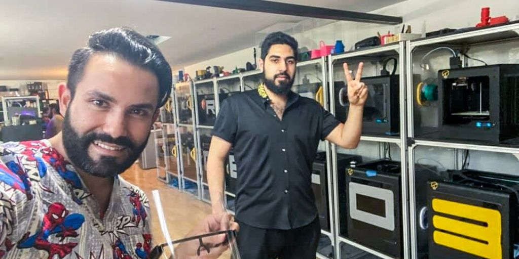 TrepCampUSA's tweet photo. Meet Zaid Badwan, founder of @MediPrint3D 
He is a 2015 Trep from Mexico City, who has launched an initiative to print face masks that will protect medical workers from #Covid_19 in Mexico.

Join this collaborative initiative. ☺
👉 https://t.co/QAO9UREjsV https://t.co/WLUBJB6GOk