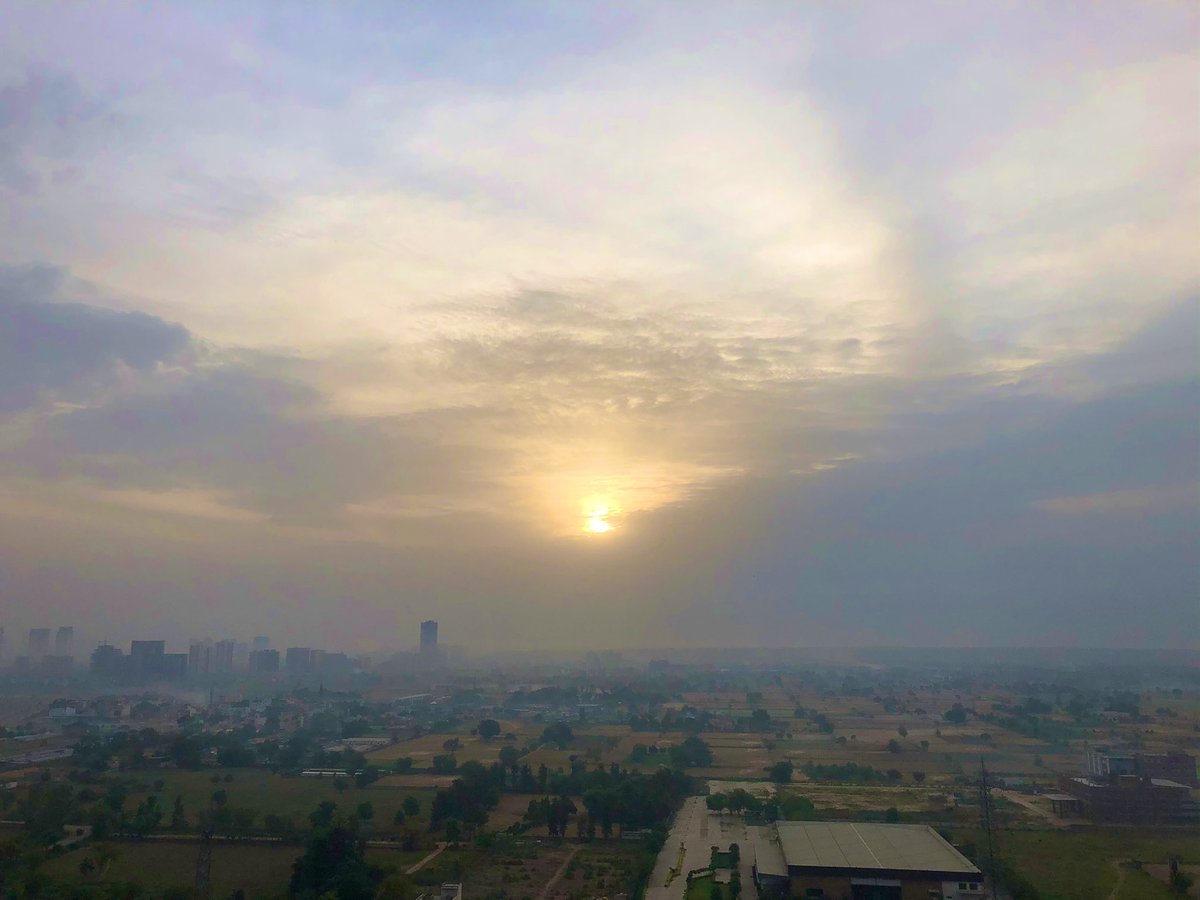 Every sunrise is an invitation for us to arise and brighten someone’s day.– Jhiess KriegTwenty first day of complete lockdown.  #Day21 of  #21daysLockdown . This thread ends here. Let’s see what PM  @narendramodi’s next guidance is today.