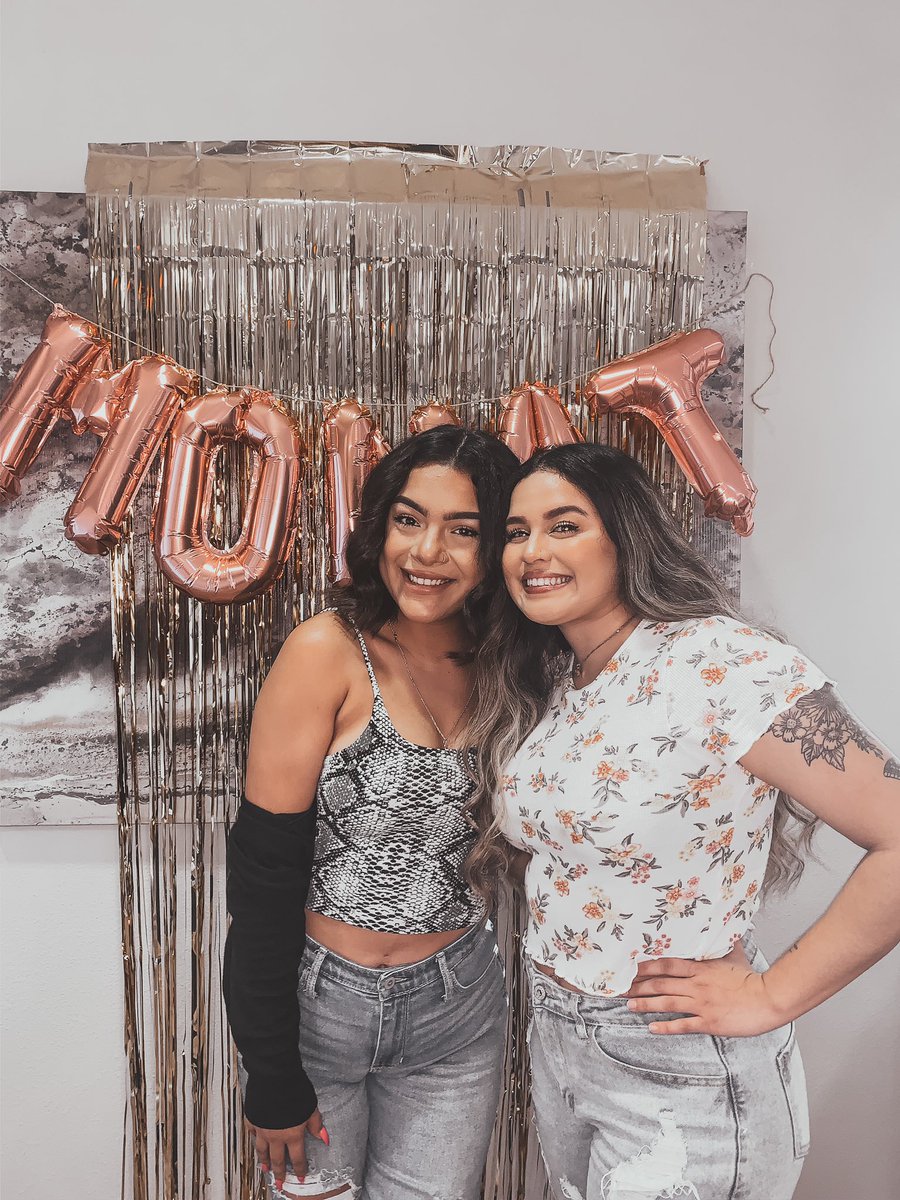 BereniceZuniga1's tweet image. S/o to @kassytorres for introducing me to such an amazing business. I can’t wait to finally put my #PRDogs skills to work ! 🤩