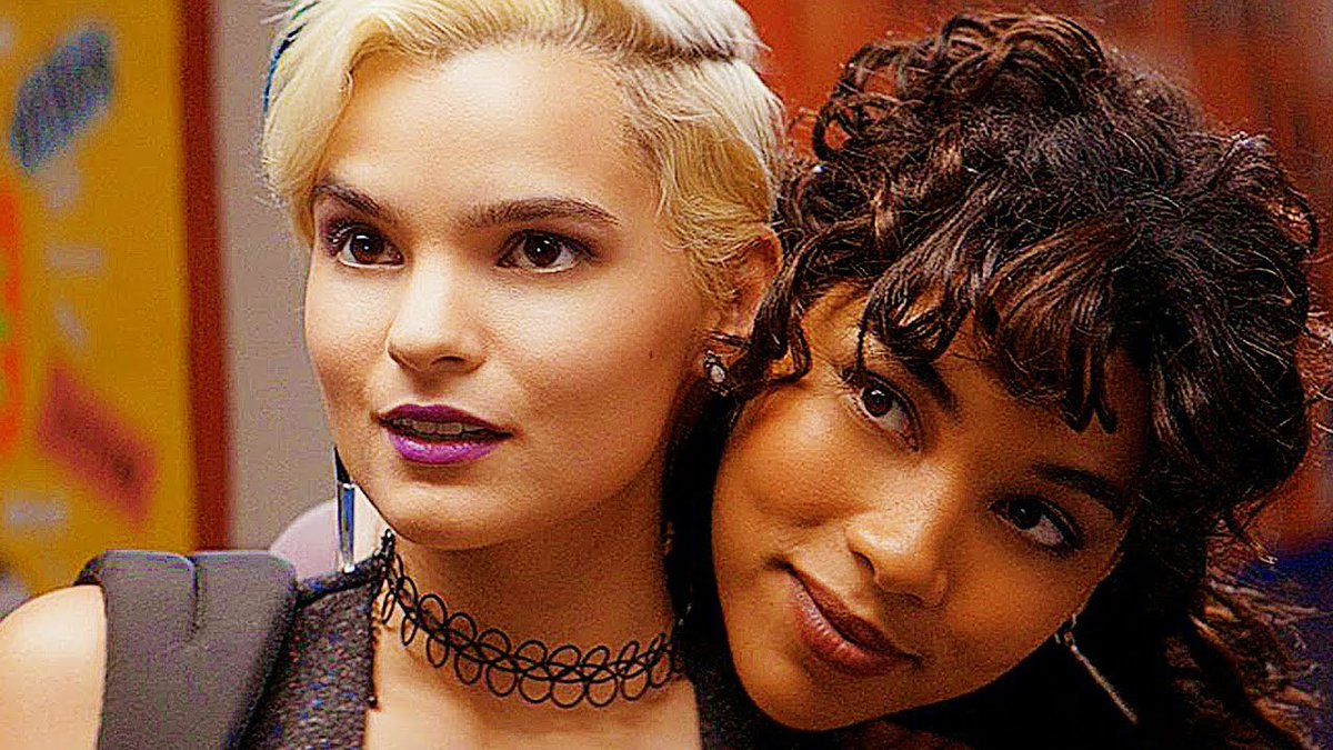 AngusKohm's tweet photo. #NowWatching 
Tragedy Girls (2017) by #TylerMacIntyre
w/ #BriannaHildebrand #AlexandraShipp #JackQuaid  #KevinDurand #TimothyVMurphy #NickyWhelan #EliseNeal #CraigRobinson &amp; more!
"Friends Who Slay Together, Stay Together"
#Horror https://t.co/SB1QzTd0U4