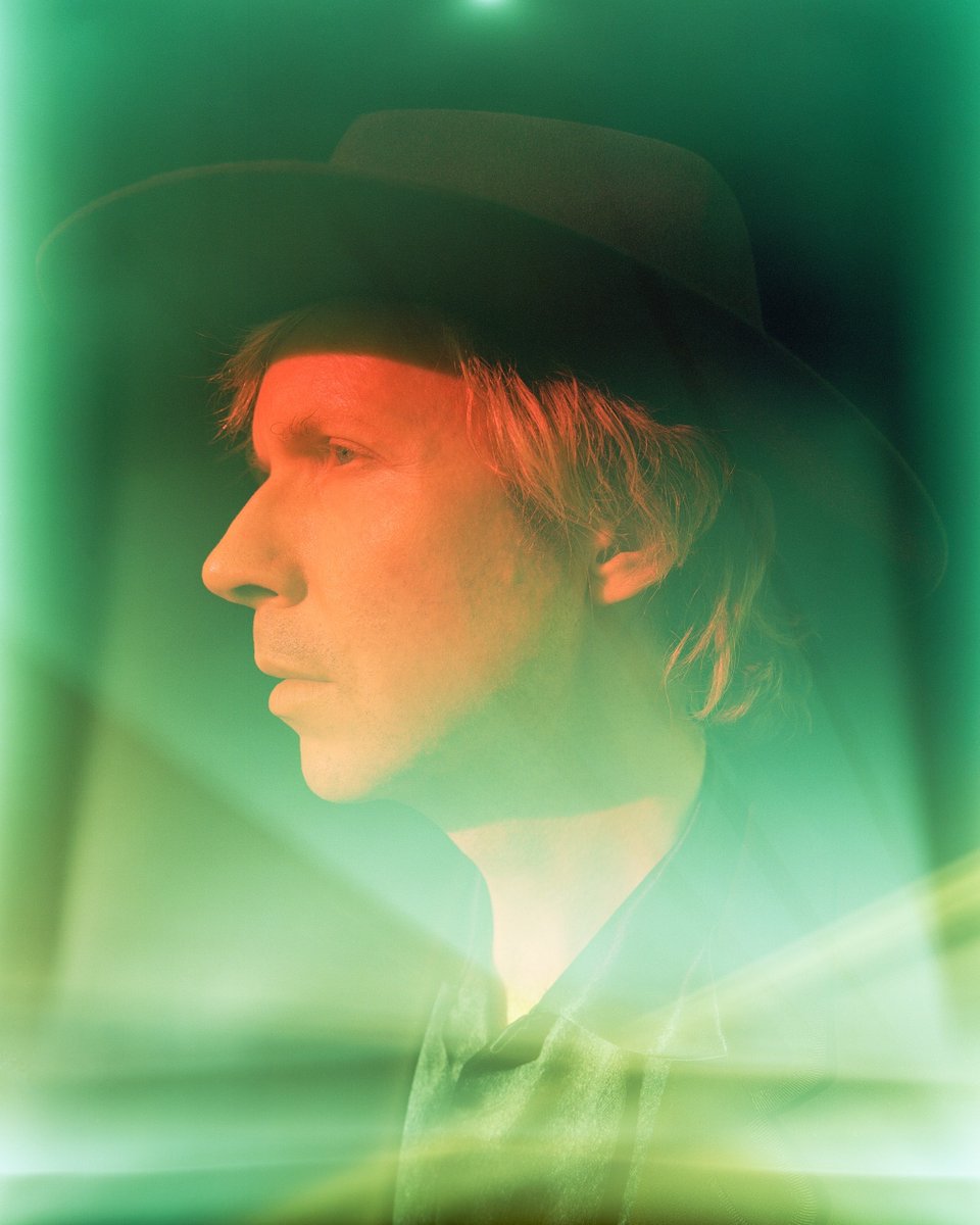 Beck (5'7) - I don't even listen to his music like that like I expected him to be a tall indie man. then I see that pic of Taylor Swift crouching down on his level and I have to scream + shoutout to David Benjamin Sherry who took that green pic of him, one of my fave photogs