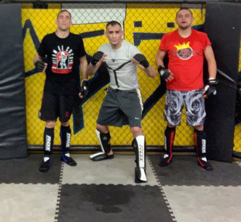 4月19日のufcが中止になってもトニー ファーガソンは 予定通り 減量を続けるという Togetter 4月19日のufcが中止になってもトニー ファーガソンは 予定通り 減量を続けるという Togetter