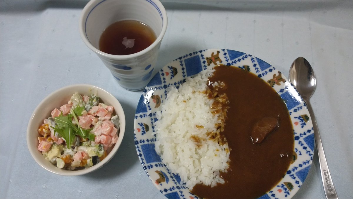 tomona1974's tweet photo. 今日のテレワーク飯🍛
#テレワーク飯
#おうちご飯
#KeepSafeKeepSmiling https://t.co/95ex6cyN0R