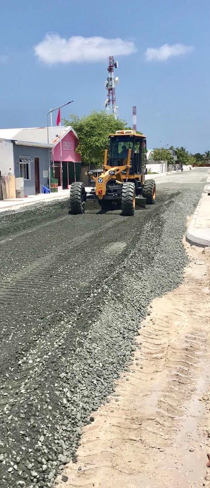 MTCC Plc on Twitter: "Laying of Aggregate Base Course (ABC layer) and  pavement works for R. Dhuvaafaru road construction project are underway,  with 38% project progress. The ABC layer which is placed