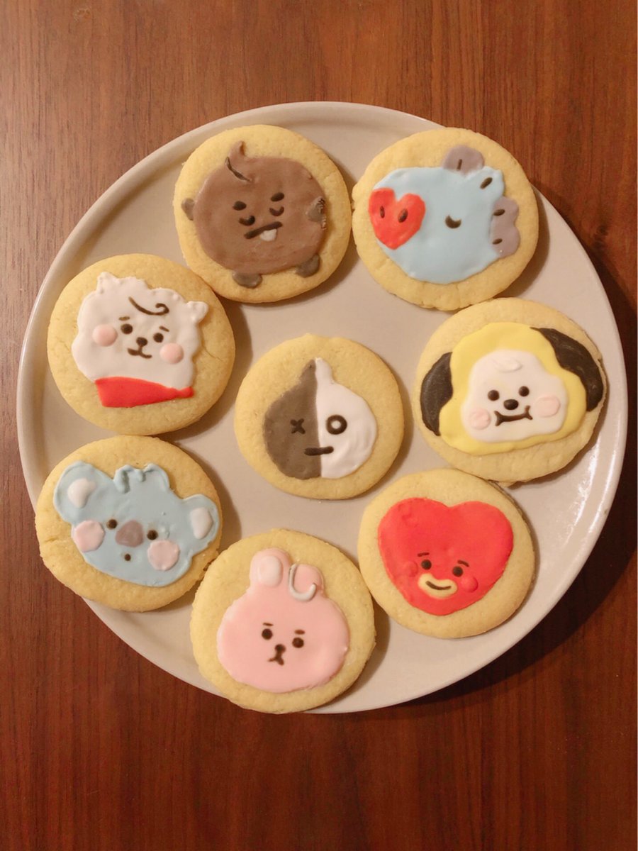 chiiiiina4's tweet photo. It was made by a 
12-year-old daughter💜
12살 딸이 만들었습니다💜
@bts_bake_room 
@bts_twt https://t.co/hI4MdtGsyu