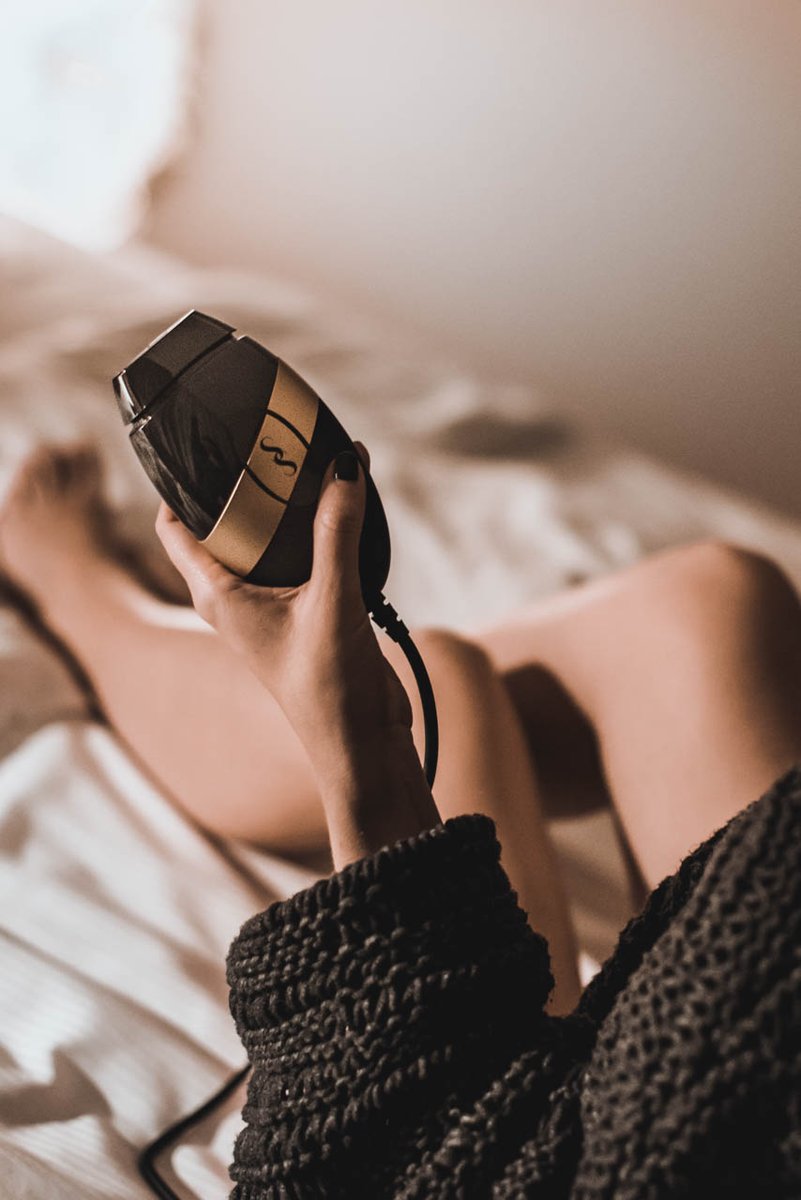 Juliesdresscode's tweet photo. Haarfrei und das ganz smooth : dauerhafte Haarentfernung mit dem Smoothskin Bare https://t.co/jSK8Y0b9Gm [Anzeige] @SmoothSkinIPL #beauty #beautyblog #beautyblogger  #beautybloggerdeutsch #juliesdresscode #lifestyle #haarentfernung #haarfrei #smoothskin https://t.co/WtQPgpNn7c