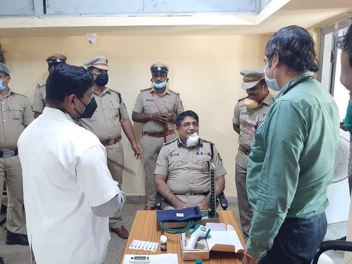 DCPNEBCP's tweet photo. A medical check up camp was organised at @chikkajalaps ,which was attended by @cpblr, subsequently CP sir had lunch with staff of police station, boosting their morale. @BlrCityPolice @IPSHemant @AddlCPEast @BSBommai @TOIBengaluru @DCPEASTBCP @DCPSEBCP @dcpwhitefield @DCPSouthBCP https://t.co/QN20rL8MZ1