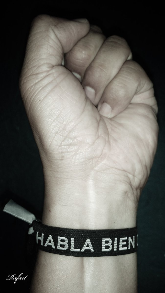 sierrazero's tweet photo. Mis manos, mi corazón, mi sentir, mi pensar, mi profesión y todo lo que soy hablará bien de mi Patria, mi País Maravilloso.
Advierto claramente lo que sucede, me entristezco y preocupo al igual que todxs, sin embargo tengo fé y optimismo. 
Mi nueva pulsera ¡HABLA BIEN DE MEXICO! https://t.co/jri6XzvIUm