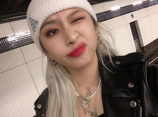 fck it a thread of jeon jiwoo wearing beanies  @KARD_Official