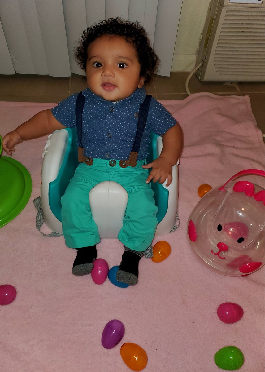Ireneaguilaar's tweet photo. Ezekiel 🐰💖 

#Groovywasntinthemood #2020Easter https://t.co/FuyPcAxBV9