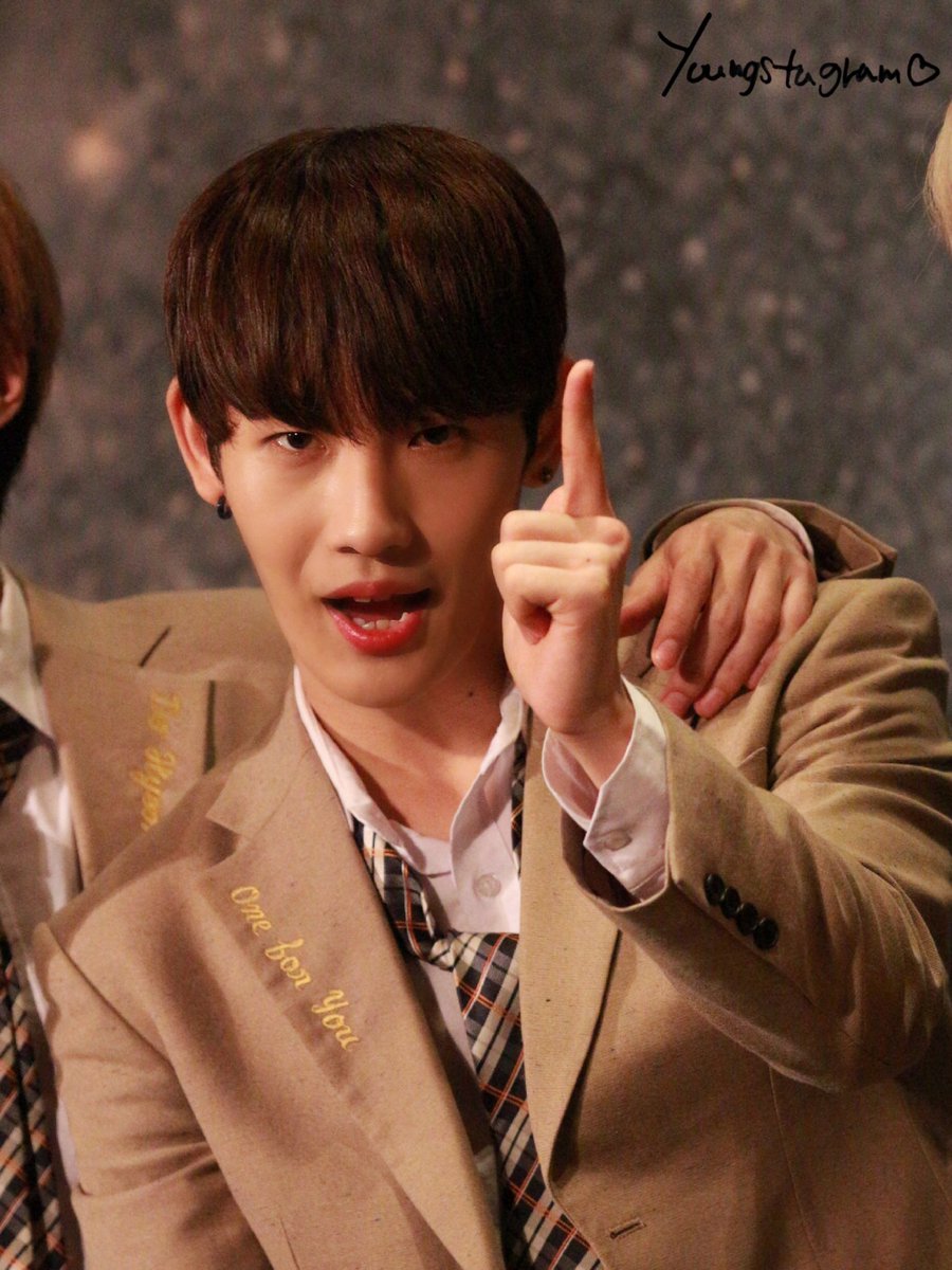 _youngstagram's tweet photo. 1995.04.14

영수 생일 축하해

#영수 #이영수 #Youngsu #LeeYoungsu 
#생일 #생일축하해 
#Happybirthday #HBD https://t.co/i8okCPHquS