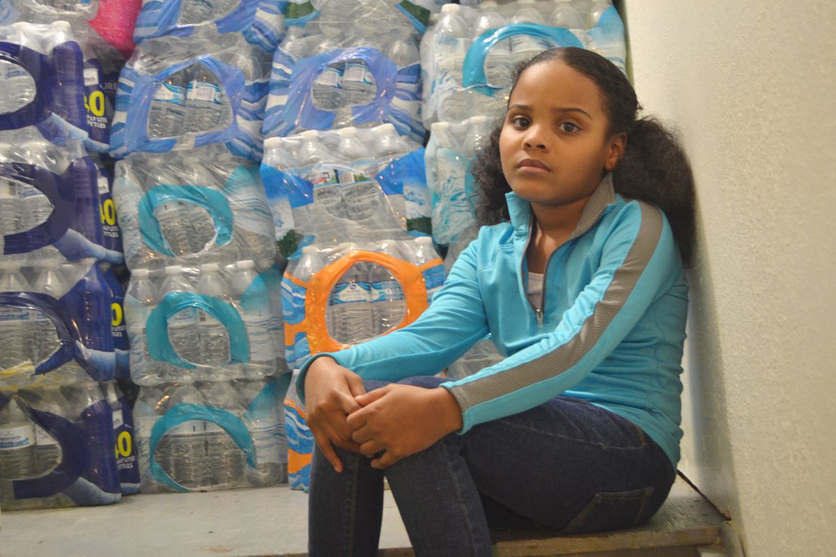 LittleMissFlint's tweet photo. It's amazing to see how many people in Michigan want to remove Governor Whitmer from office because of this "stay home, stay safe order".
Where was all that energy for Snyder back in 2016?!?!
#DontForgetFlint #Almost6Years https://t.co/DimEZb7Re7