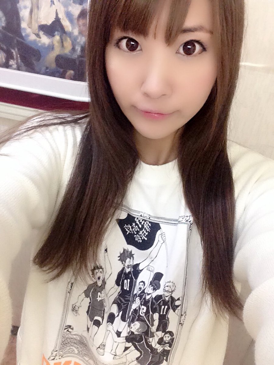 古谷 知美 親友ナナミン Nanaminからまわってきましたー ナナミンのtシャツ自慢にちなんで実は前からしている歯の矯正自慢します After Before 八重歯消滅 Afterは今撮ったので眉毛うすい 次は自撮りするとカメラ近すぎる疑惑のさきちゃん