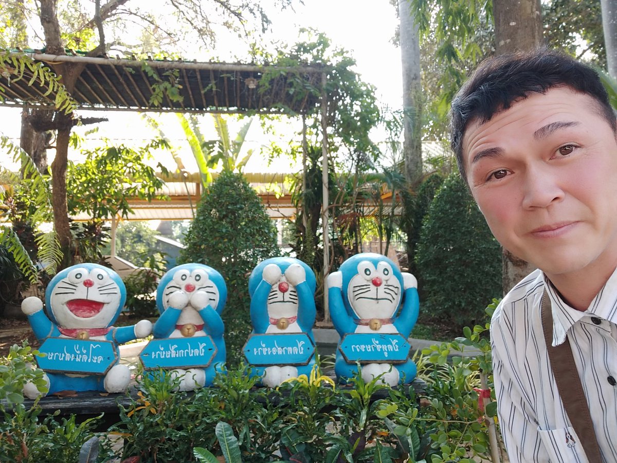 まやかし展覧会 公式 En Twitter Do You Like Japanese Anime Last Year I Met Doraemon At Thailand Temple Doraemon Thailand Anime 去年タイのドラえもん寺にて T Co Btds719hto