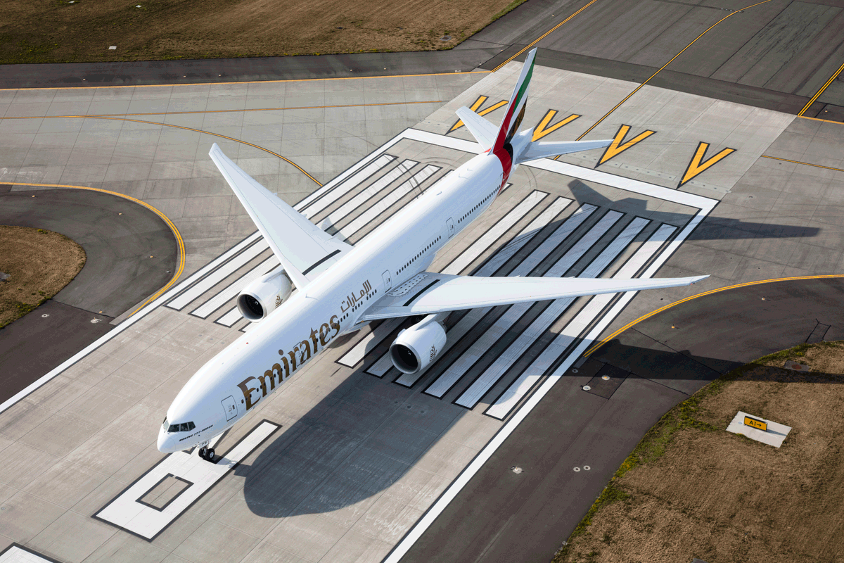 emirates's tweet photo. Emirates puts customers first with flexible COVID-19 waiver policies. Keep your tickets for 760 days, get travel vouchers valid for 2 years or get full refunds. We’re with you every step of the way. https://t.co/RpYsomYizI https://t.co/oWGWJXJJAW