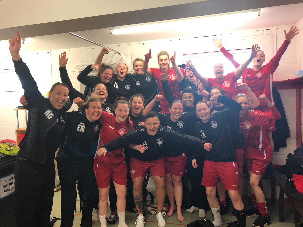 HHTLFC's tweet image. Thanks for the nomination @staladiesfc                                                 Tag 5 teams and add a photo within 24 hours or donate to charity, we nominate @HitchinBelles @HarthamLadies @StarletsFC @hemelfc @AFCDWomen