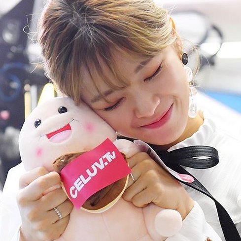 TWICE with plushies ~ overflowing happiness- a overwhelmingly cute thread @JYPETWICE
