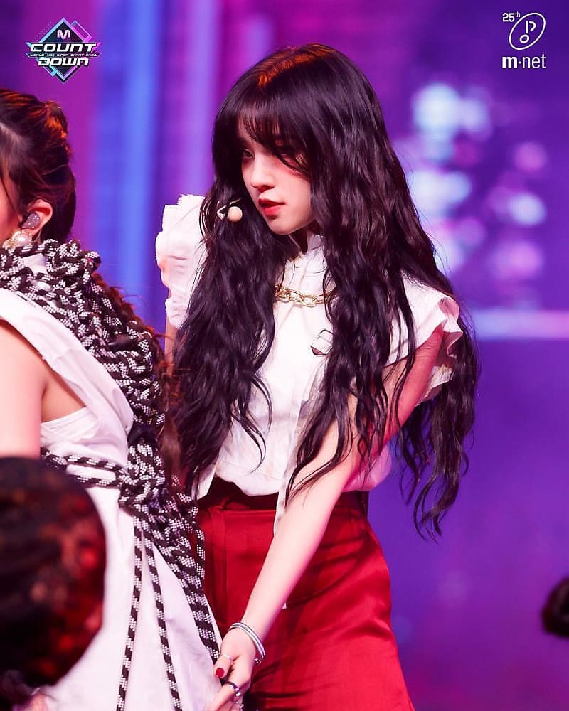 (G)I-DLE YUQI (우기) tweet media