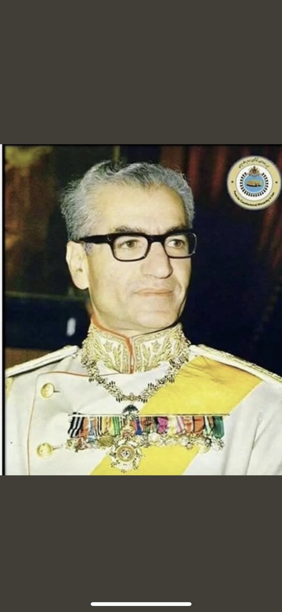 olagh5555's tweet photo. #جاویدشاه 🕊🕊🕊#جاوید_شاه https://t.co/oME4kGr5PT