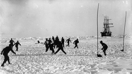 RStephens7S's tweet photo. Embrace optimism, find meaningful work, and lead with empathy - what Shackleton can teach us about dealing with the current crisis #leadership #resilience #COVIDー19
https://t.co/PZRexcstRY https://t.co/z2znv1kfAV