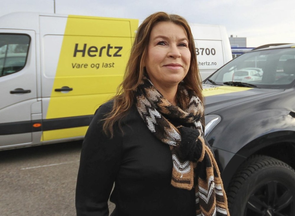 Har parkert 450 av 600 leiebiler – nå gjelder det å redde jobbene mynewsdesk.com/no/hertz-norge…