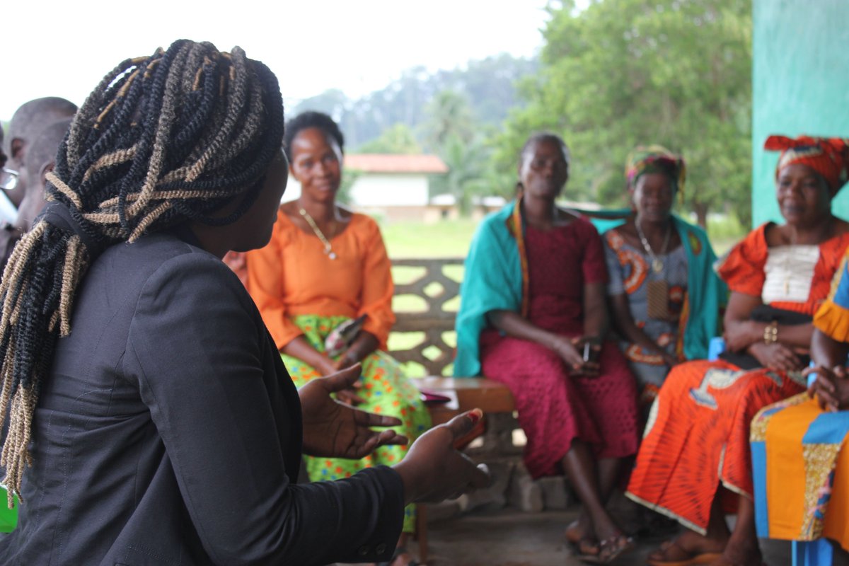 CRbuildpeace's tweet photo. "Strategies that respond to epidemics must be conflict-sensitive. They must recognise the collective experience in order to avoid further divisions and deepening tensions." @JanetAdama shares lessons for the #COVID19 response from our work in West Africa: https://t.co/BPGWkYnuOF https://t.co/WqKxOlN5Ug