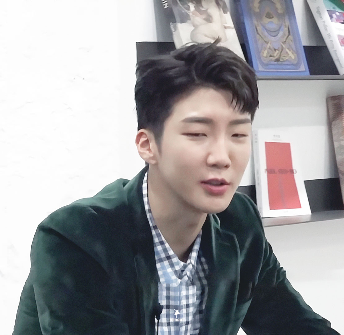 DOOR TO DOOR SALESMAN #WINNER #HOONY