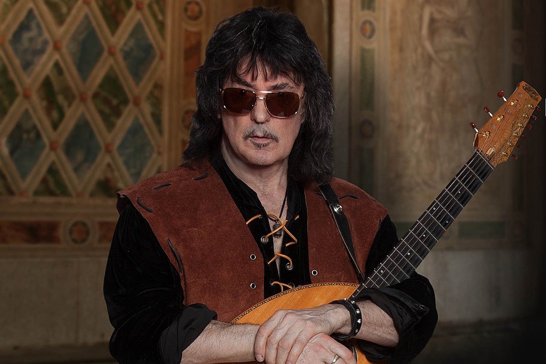 Wishing the one and only Ritchie Blackmore a very Happy Birthday today   