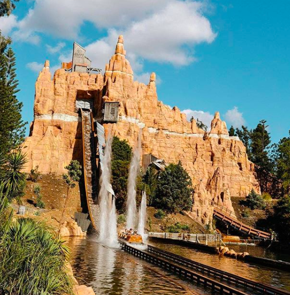 themeparks33's tweet image. NEW POST!!
Australia has many amusement parks, have you heard about this one?
#themeparks #australia #queensland #oceania #warnerbros #fun #rollercoasters #warnerbrosmovieworld #looneytunes #superheroes #bugsbunny #amusementparks