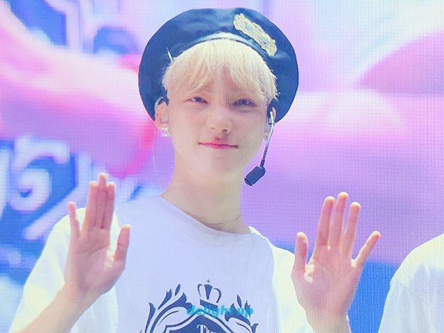 chanheezones's tweet image. [🍥] . . . 𝒉𝒆𝒍𝒍𝒐! this is a new zone account for our main vocal, 𝒄𝒉𝒐𝒊 𝒄𝒉𝒂𝒏𝒉𝒆𝒆! inspired by the boyz zone accounts! i will be posting photo sets both lqs and hqs, compilations, edits and more! please help me spread the word! thank you and have a nice day!💖