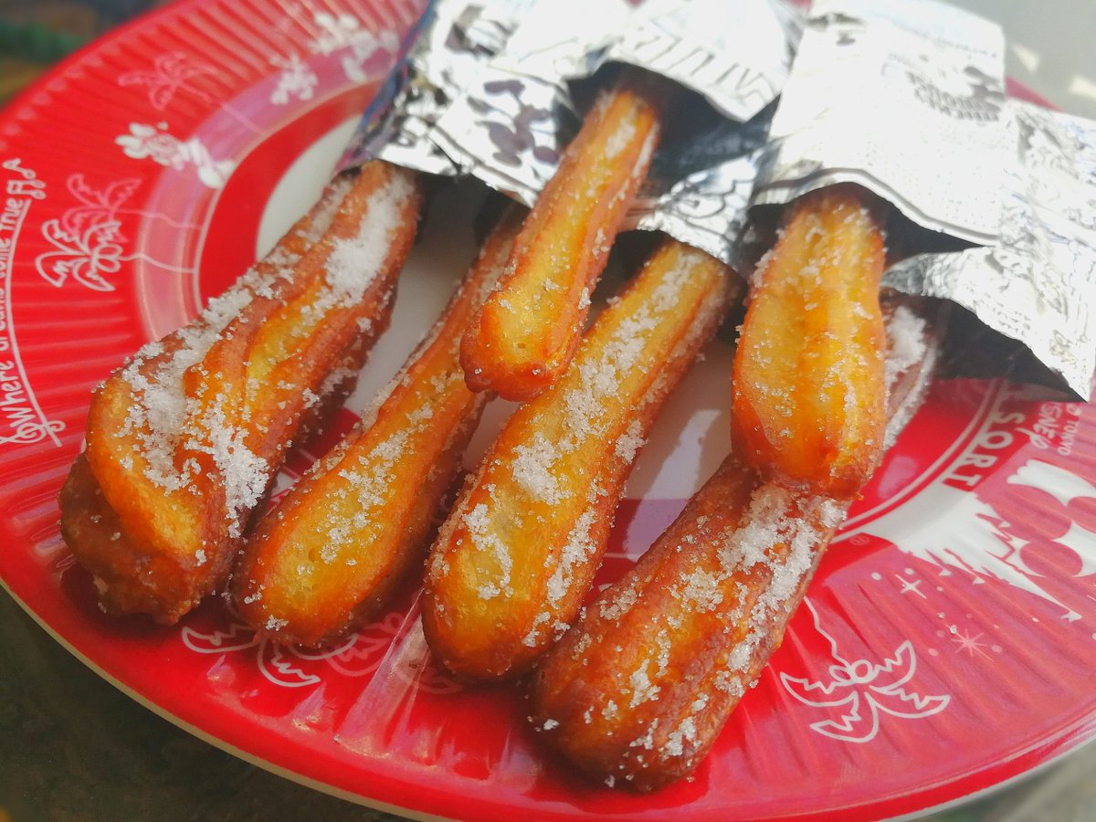 チュロスだけじゃない おうちディズニー を楽しむみなさんのパークフード再現が最高の飯テロ 一部レシピあり Togetter チュロスだけじゃない おうちディズニー を楽しむみなさんのパークフード再現が最高の飯テロ 一部レシピあり Togetter