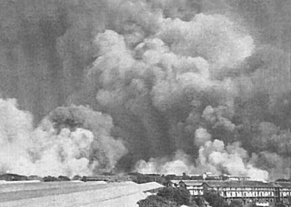 rajeevkh14's tweet photo. #DidYouKnow? Today on 14 April 1944
#BOMBAYEXPLOSION, Two giant blasts, killd 800 -1300 ppl. Nrly 80,000 ppl md homeless, aftr #FortStikine caught fire.
#Powerfulenough to be seismographd at Colaba Obsrvtry & #Earth #trembledat #Shimla, a city locatd at a distance of #over1700km https://t.co/E9E4iZJBJH