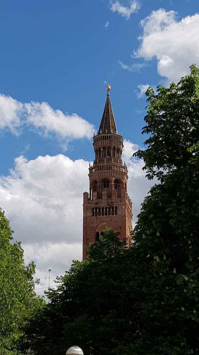 archicri1's tweet photo. "Vorrei che tutti leggessero, non per diventare letterati o poeti, ma perché nessuno sia più schiavo."
#Rodari

#MuseiNelMondo a #CieloAperto a #CasaLettori
#Cremona https://t.co/UlEYqHVQ3l
