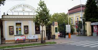 Nadace_CEZ's tweet photo. Fakultní nemocnice Královské Vinohrady zakoupí přístroj, který diagnostikuje přítomnost onemocnění COVID-19 v těle pacientů pomocí molekulárně diagnostické metody. Přístroj zakoupí díky příspěvku Nadace ČEZ ve výši přes 560 000 korun. https://t.co/XvNt6awaAt