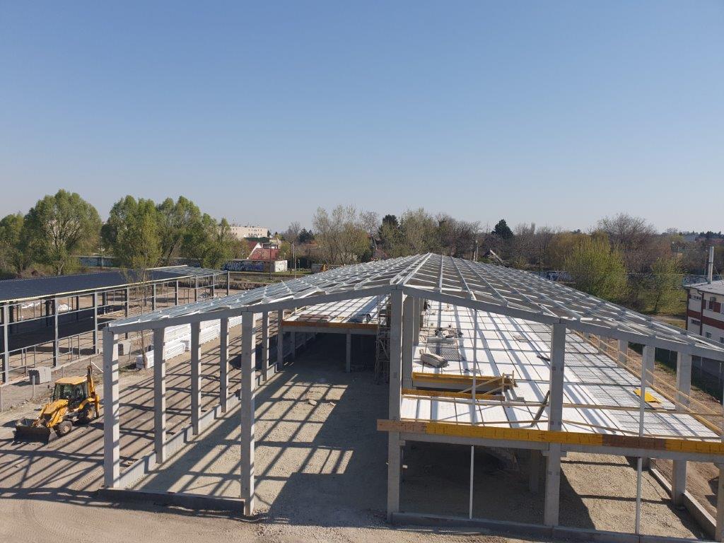 3DHISTECH_LTD's tweet image. The construction of #3DHISTECH’s new production plant is progressing steadily. Dr. Béla Molnár, CEO: &quot;The new plant will bring expanded capacity helping us meet the needs of even more partners in the field of routine pathology, research and education.&quot;

#digitalpathology