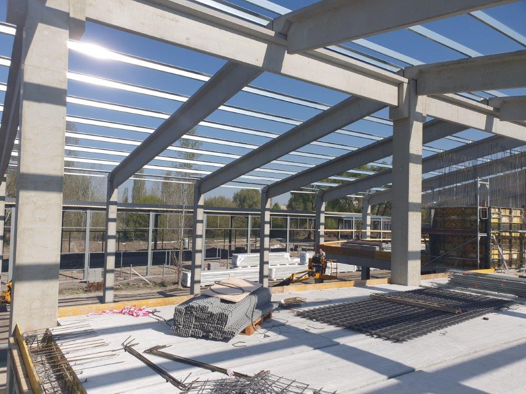 3DHISTECH_LTD's tweet image. The construction of #3DHISTECH’s new production plant is progressing steadily. Dr. Béla Molnár, CEO: &quot;The new plant will bring expanded capacity helping us meet the needs of even more partners in the field of routine pathology, research and education.&quot;

#digitalpathology