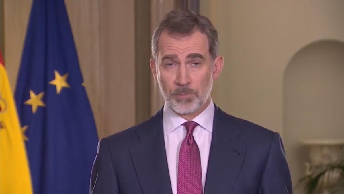 Si la ley es para todos
y todos somos igual
y si todos somos libres
pa elegir la ocupación.

Quiero vivir sin currar
y que lo pague el país
y quiero veranear
en el Palacio Real.

Condenar la corrupción
sin pagar contribución...
quiero ejercer de barón...

#NiVirusNiCorona