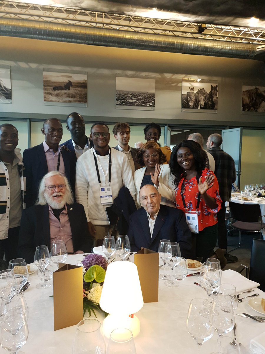 SKF_Science4dev's tweet image. Les hommages se multiplient pour Robert Klapisch
partager-le-savoir.org/les-hommages-s…