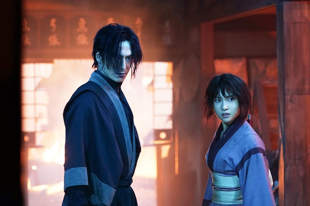 映画 るろうに剣心 最終章 公式アカウント على تويتر それぞれのクライマックスへ 四乃森蒼紫と巻町操 志々雄との死闘から時を経て 再び戦いの地へ戻ってきたふたりの決意を捉えた姿も到着しました 緊張感ある佇まい ふたりは縁の攻撃に どう応戦するの 映画 るろうに剣心 最終章 公式アカウント على تويتر それぞれのクライマックスへ 四乃森蒼紫と巻町操 志々雄との死闘から時を経て 再び戦いの地へ戻ってきたふたりの決意を捉えた姿も到着しました 緊張感ある佇まい ふたりは縁の攻撃に どう応戦するの