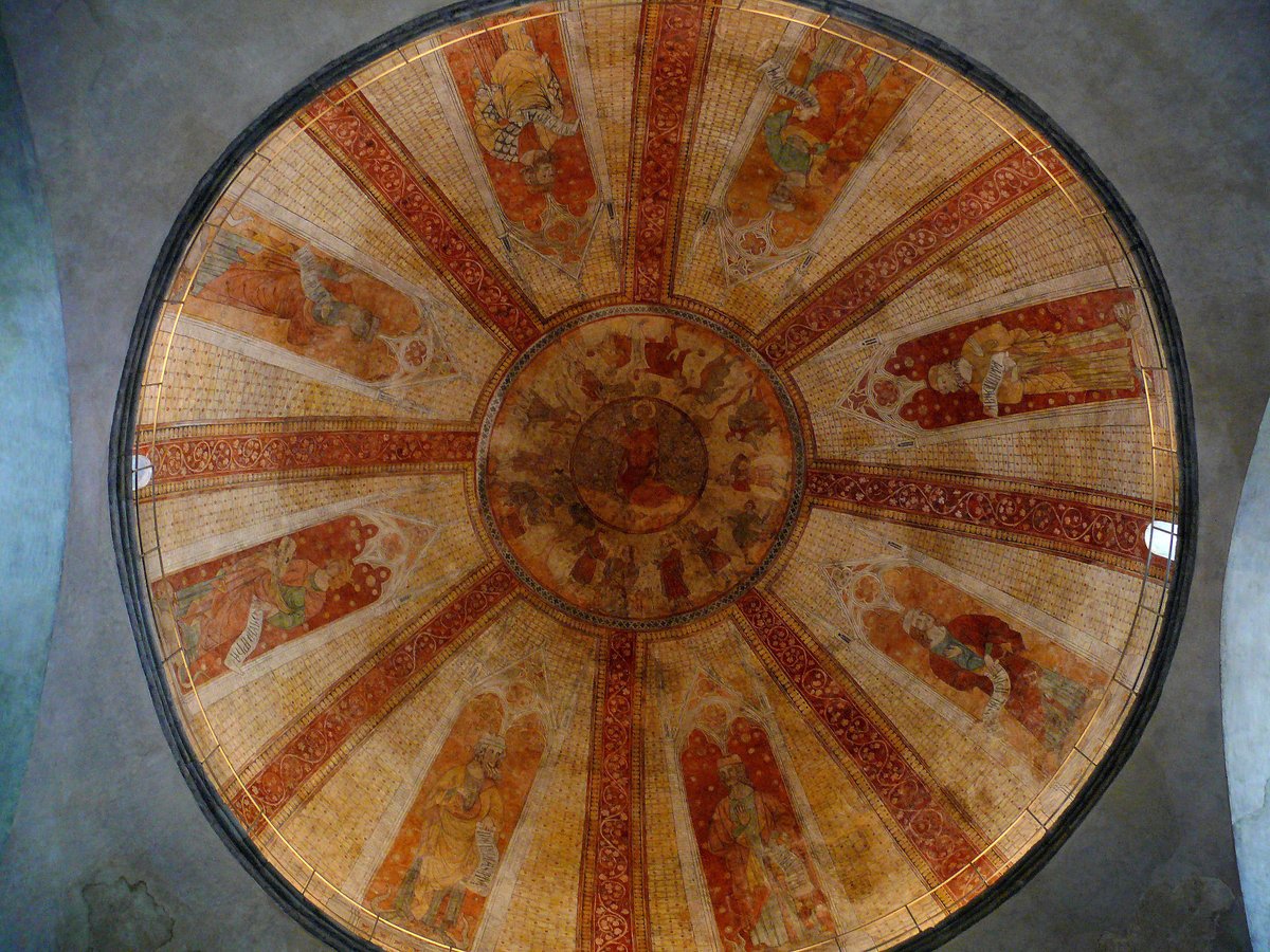 Réalisées entre 1316 et 1324, les peintures murales de la coupole de la cathédrale Saint-Étienne de Cahors, sont l’un des rares exemples de peinture monumentale gothique conservés aujourd’hui en France et en Europe ! #CultureChezNous