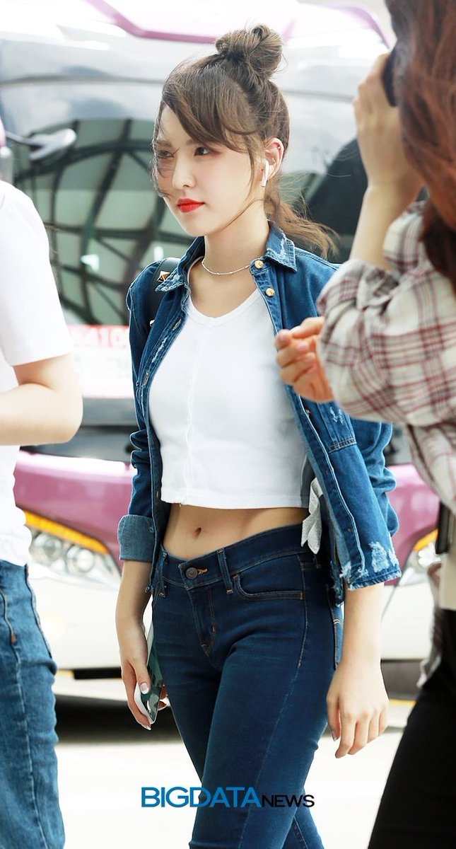 Wendy abs a thread; #Wendy  #웬디