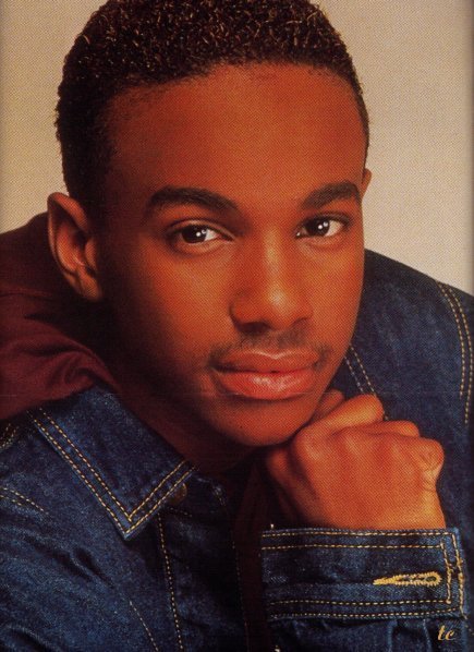 Can we talk- Tevin Campbell. This was his biggest hit. Didn't we all sing along? You just want that one more chance to talk to your girl.Confess to your crush. Speak Up (  via  @YouTube ) 