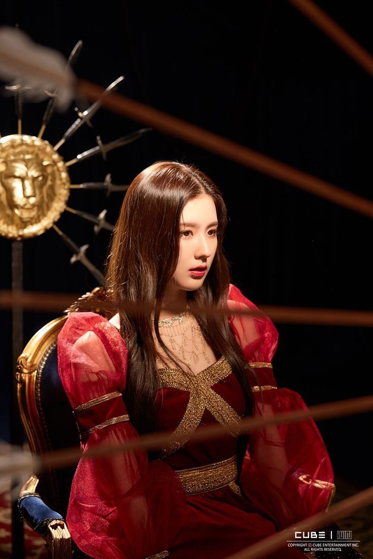 miyeon; (g)i-dle