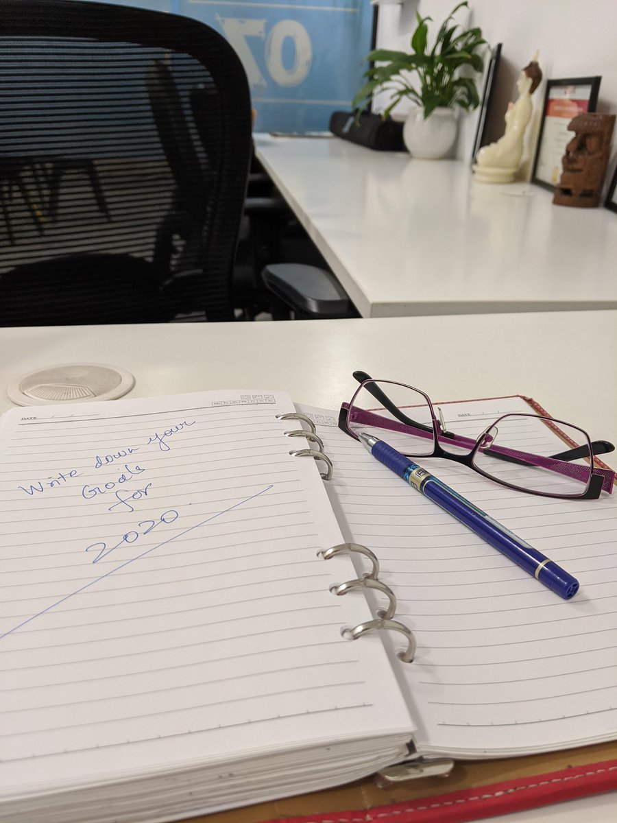 drshalinisdiet's tweet photo. Who all had jotted down their personal , professional, financial goals like me for 2020 , it's time to reassess n rewrite them. Health goals stand. 
#LockdownExtended
#PrioritiesChanged 
#UnprecedentedTimes  
#goals https://t.co/H7BfP6ZPlf